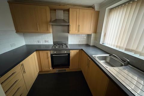2 bedroom mews to rent, Fallowfield Way, Tyldesley M46