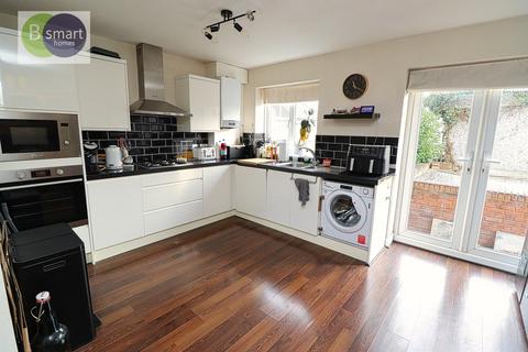 undefined, Buckingham Road, Doncaster DN12