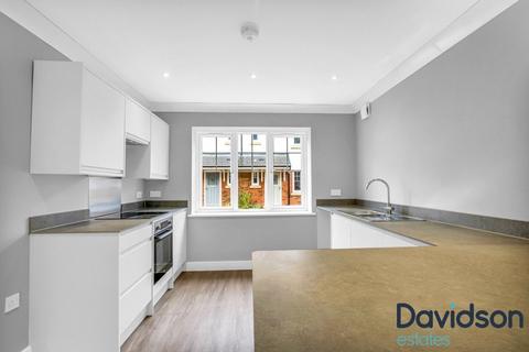 2 bedroom flat to rent, Woodleigh Avenue, Birmingham B17