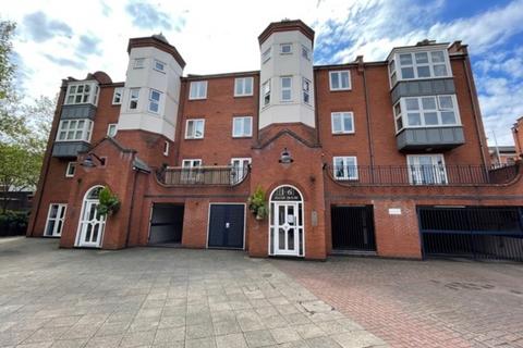 2 bedroom apartment to rent, Symphony Court, Birmingham B16