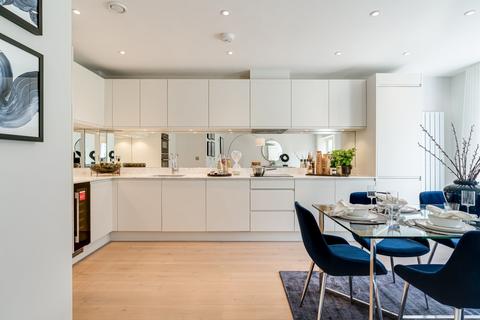 2 bedroom flat for sale, Packhorse Road, Gerrards Cross, Buckinghamshire