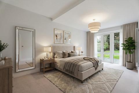 2 bedroom flat for sale, Packhorse Road, Gerrards Cross, Buckinghamshire