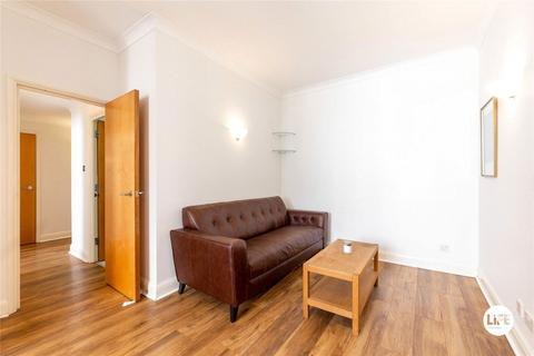 2 bedroom flat to rent, North Block, London SE1