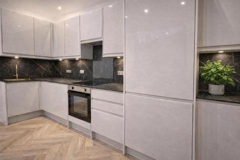 2 bedroom flat to rent, Belsize Crescent, Belsize Village, NW3