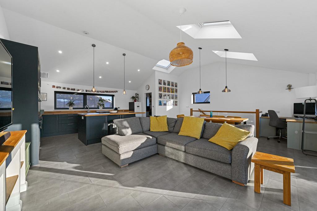 Mudflats-familyroom2
