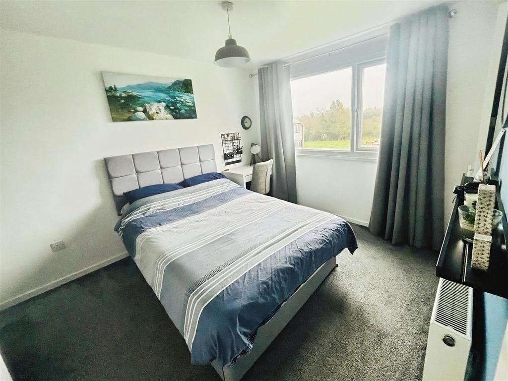 Bedroom .jpg