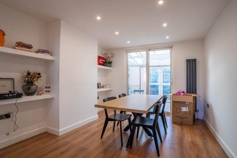 undefined, Salisbury Road, Gravesend, Kent, DA11 7DE