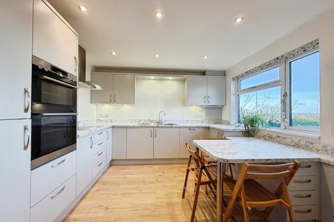 3 bedroom house to rent, Eastwell Barn Mews, Tenterden