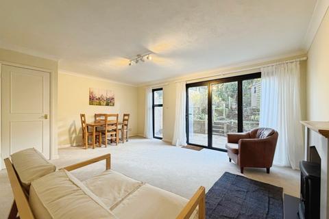 3 bedroom house to rent, Eastwell Barn Mews, Tenterden