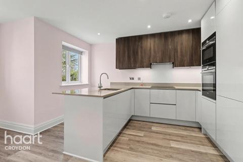 2 bedroom flat for sale, Limpsfield Road, WARLINGHAM