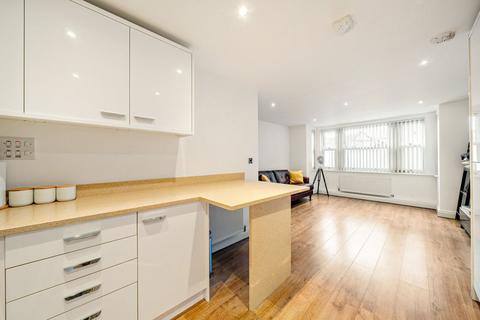 2 bedroom apartment for sale, Barker Court, Broomhall Road, Sanderstead