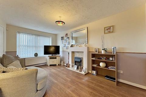 2 bedroom end of terrace house for sale, Garrick Close, EARLS KEEP, DY1 3DF