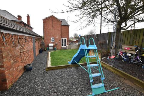 3 bedroom detached house to rent, Earlsgate, Winterton, Scunthorpe