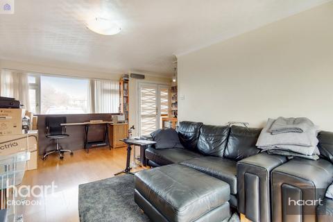 undefined, Oak Way, Croydon