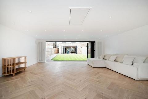 4 bedroom end of terrace house for sale, Malvern Avenue, Harrow