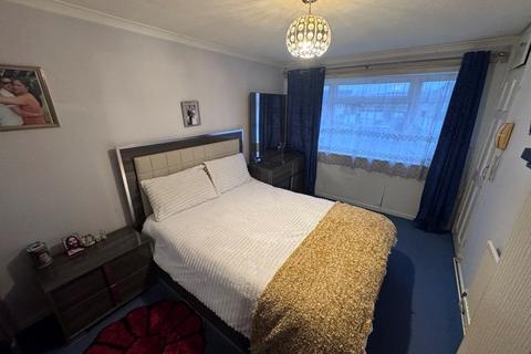 undefined, Manse Close, Harlington, Hayes