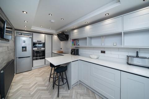 4 bedroom detached house for sale, Kirkpatrick Drive, Stourbridge DY8
