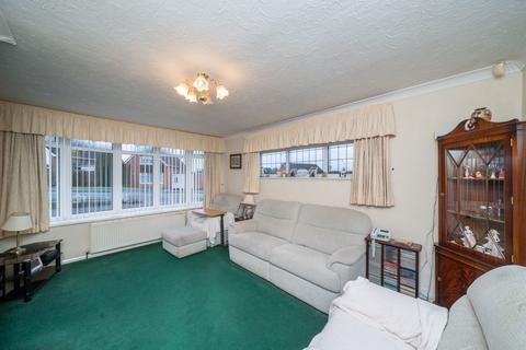 2 bedroom detached bungalow for sale, Brinley Way, Kingswinford DY6