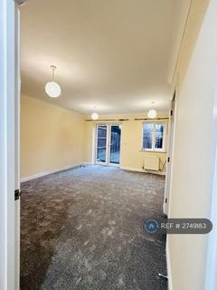 3 bedroom semi-detached house to rent, Baker Crescent, Dartford, DA1