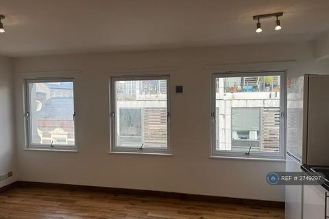 1 bedroom flat to rent, Deptford High Street, London, SE8