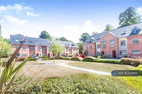 3 bedroom terraced house to rent, The Walled Gardens, Manchester, M16