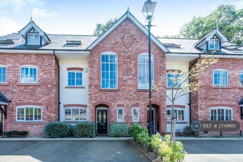 3 bedroom terraced house to rent, The Walled Gardens, Manchester, M16