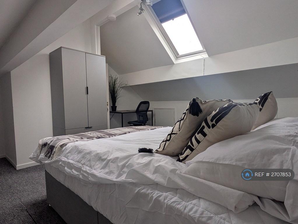 Room 4 - Other Angle