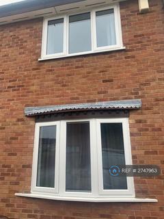 2 bedroom semi-detached house to rent, Sankey Drive, Nottingham, NG6