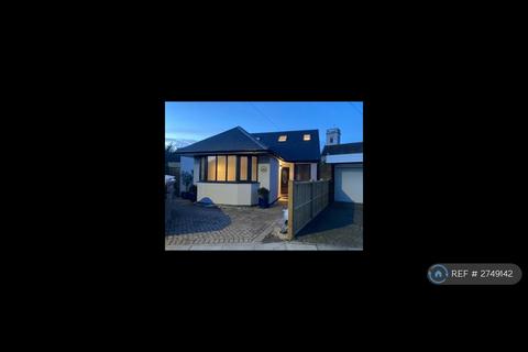 4 bedroom detached house to rent, Lime Grove, Twickenham, TW1