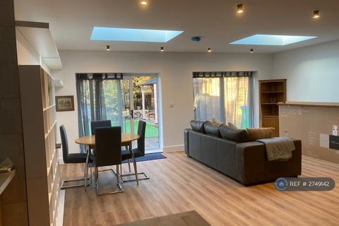 undefined, Lime Grove, Twickenham, TW1