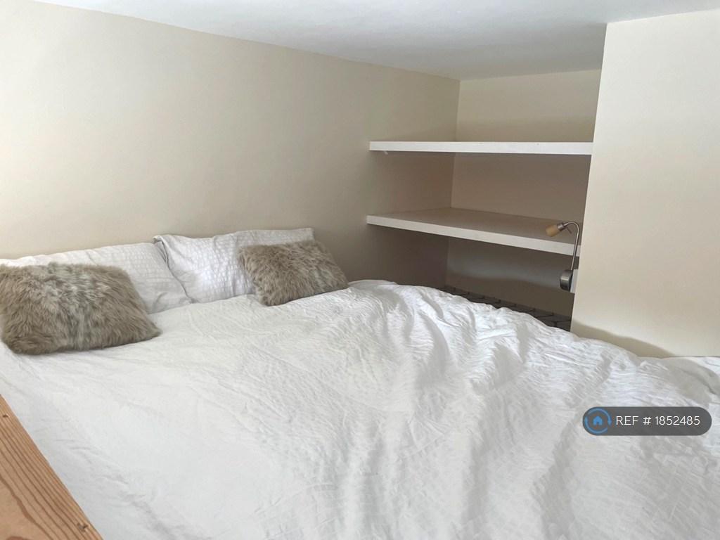 Platform Bed
