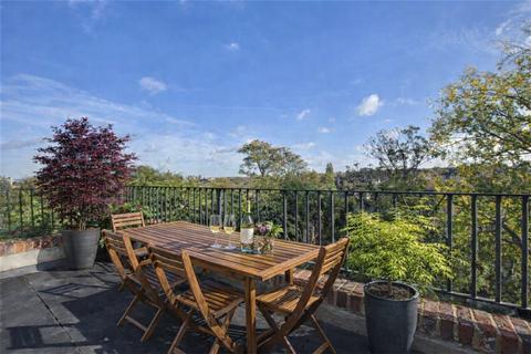 2 bedroom apartment for sale, Glenluce Road, Blackheath, London, SE3