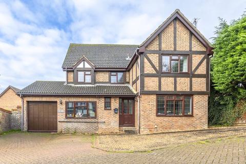 undefined, Walnut Close, Heathfield TN21