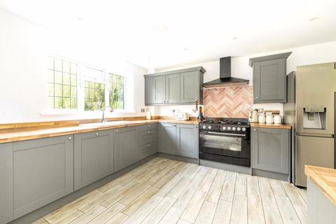 undefined, Walnut Close, Heathfield TN21