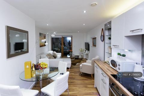 2 bedroom penthouse to rent, Gateway North, Leeds, LS9