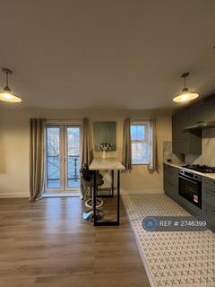 2 bedroom flat to rent, Piper Way, Ilford, IG1