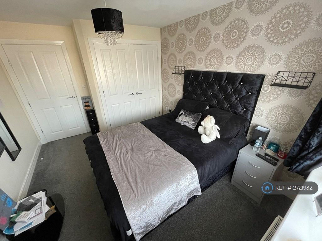 Rear Bedroom