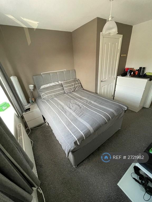 Front Bedroom