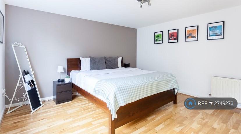 Room 1 With King Bed