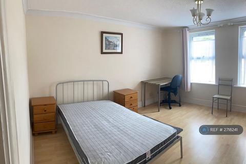 undefined, Nicholas Gardens, York, YO10
