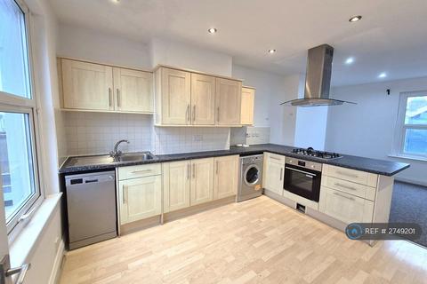 2 bedroom maisonette to rent, Arnos Street, Bristol, BS4
