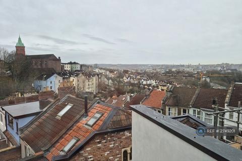 2 bedroom maisonette to rent, Arnos Street, Bristol, BS4