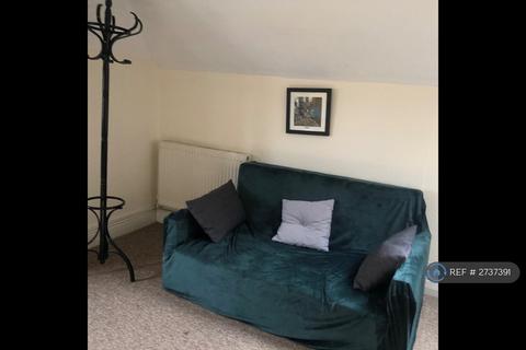 1 bedroom in a flat share to rent, Landguard Rd, Southampton, SO15