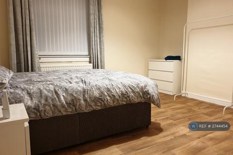2 bedroom flat to rent, Albert Avenue, Grangemouth, FK3