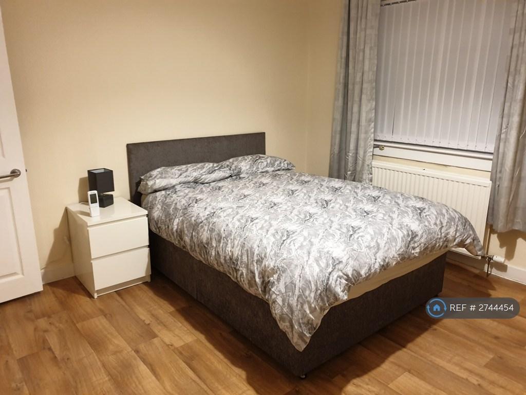 Bedroom2
