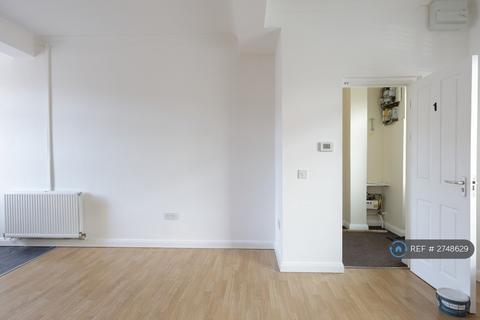 undefined, Miskin Road, Tonypandy, CF40