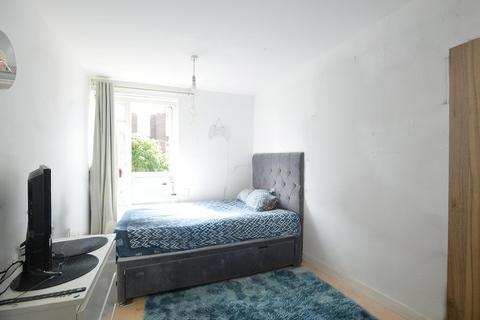 3 bedroom apartment for sale, Gwilym Maries House, 21 Canrobert Street, London, E2