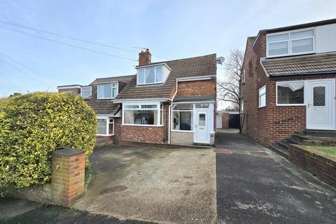 3 bedroom semi-detached house for sale, Spinneyside Gardens, Gateshead NE11
