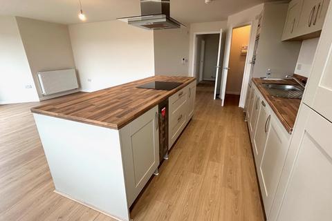 2 bedroom flat to rent, Kestrel House, Sandpiper Drive, Doncaster, DN4