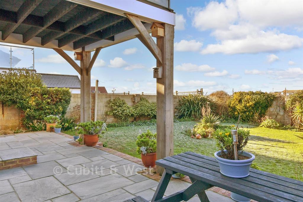 Patio / Decking
